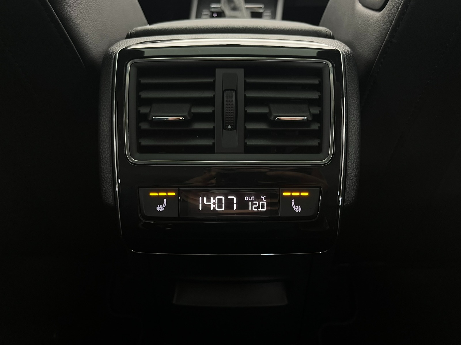 Skoda Superb Sedan 1.5 TSI ACT Prestige DSG - 2023 - Detay