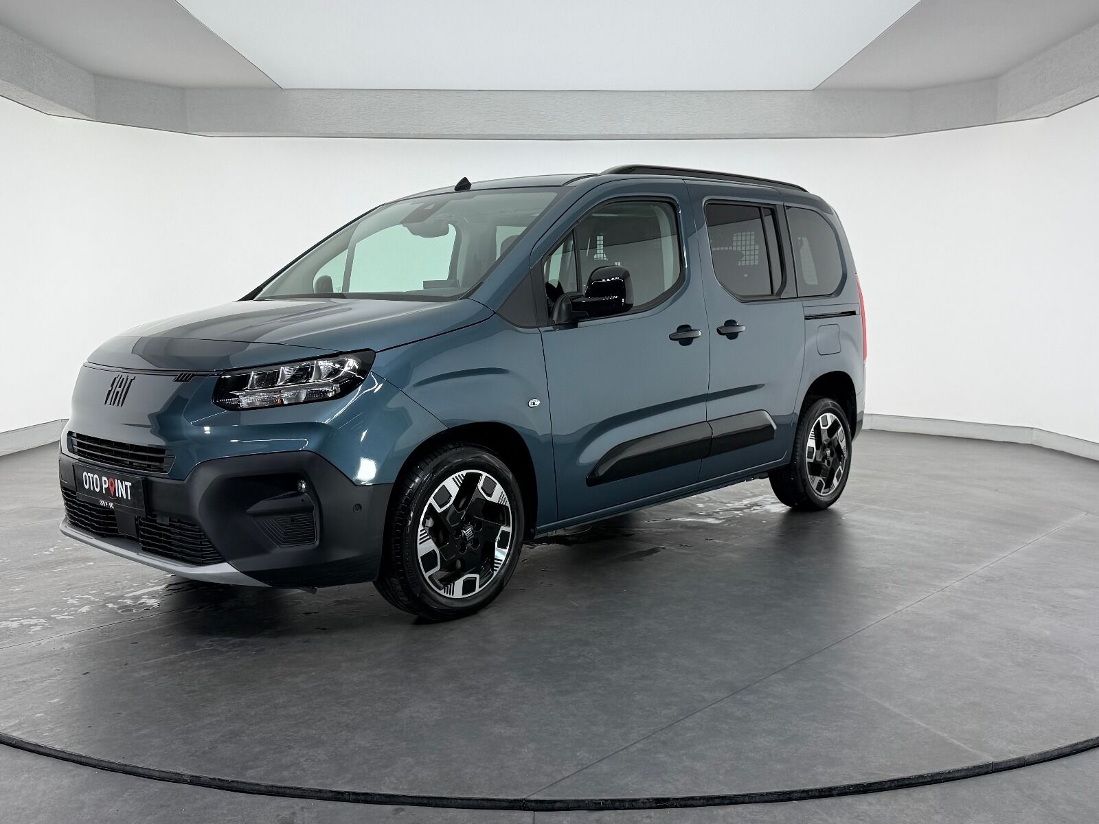 Fiat Doblo Combi 1.5 BlueHDİ Premio Plus - 2025 - Detay