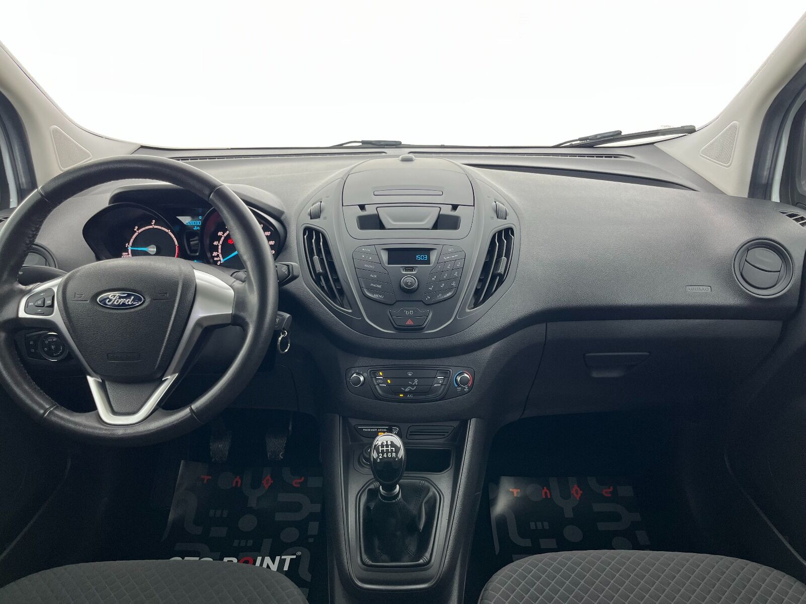 Ford Tourneo Courier 1.5 TDCI Deluxe - 2023 - Detay
