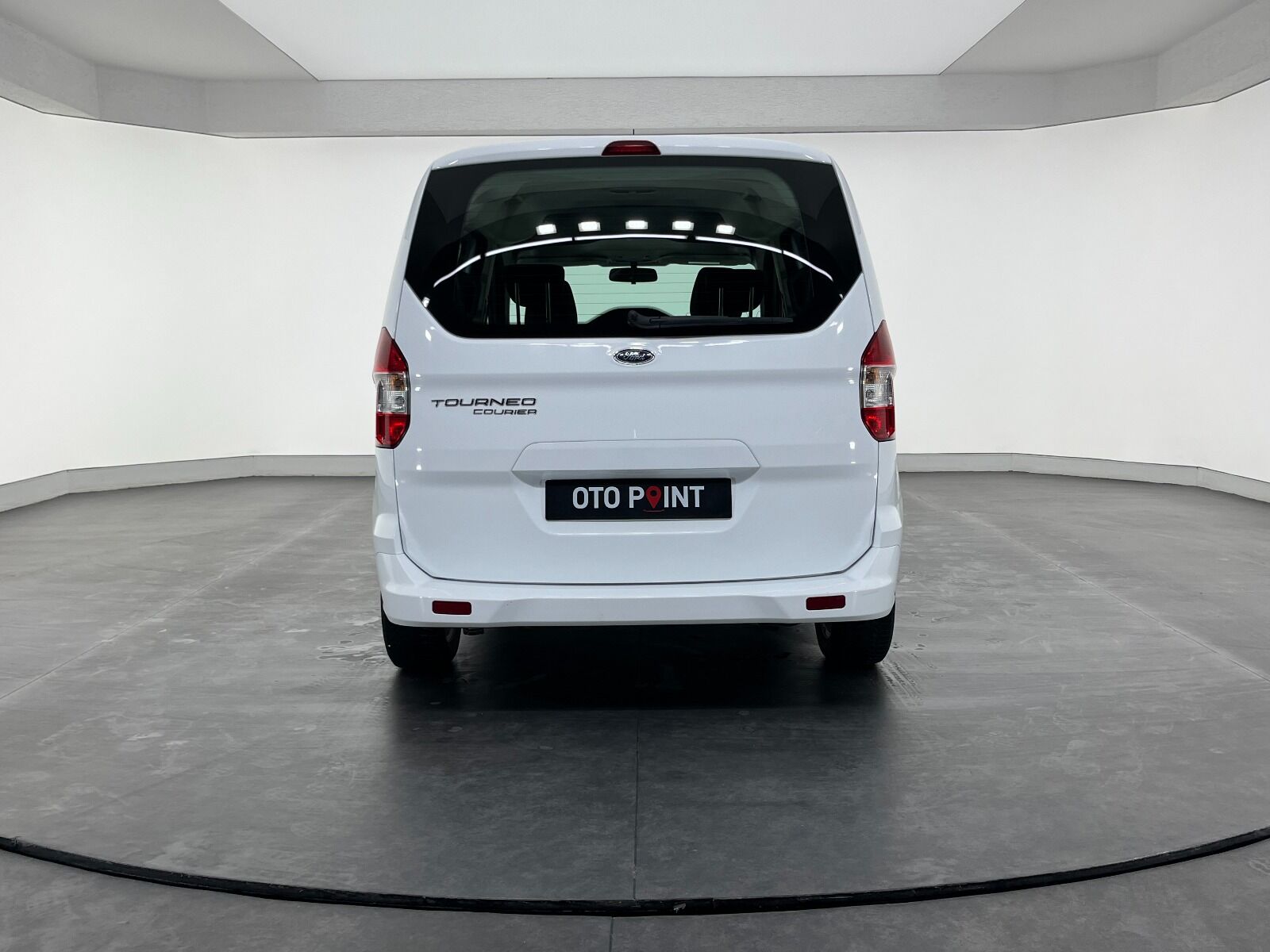 Ford Tourneo Courier 1.5 TDCI Deluxe - 2023 - Detay