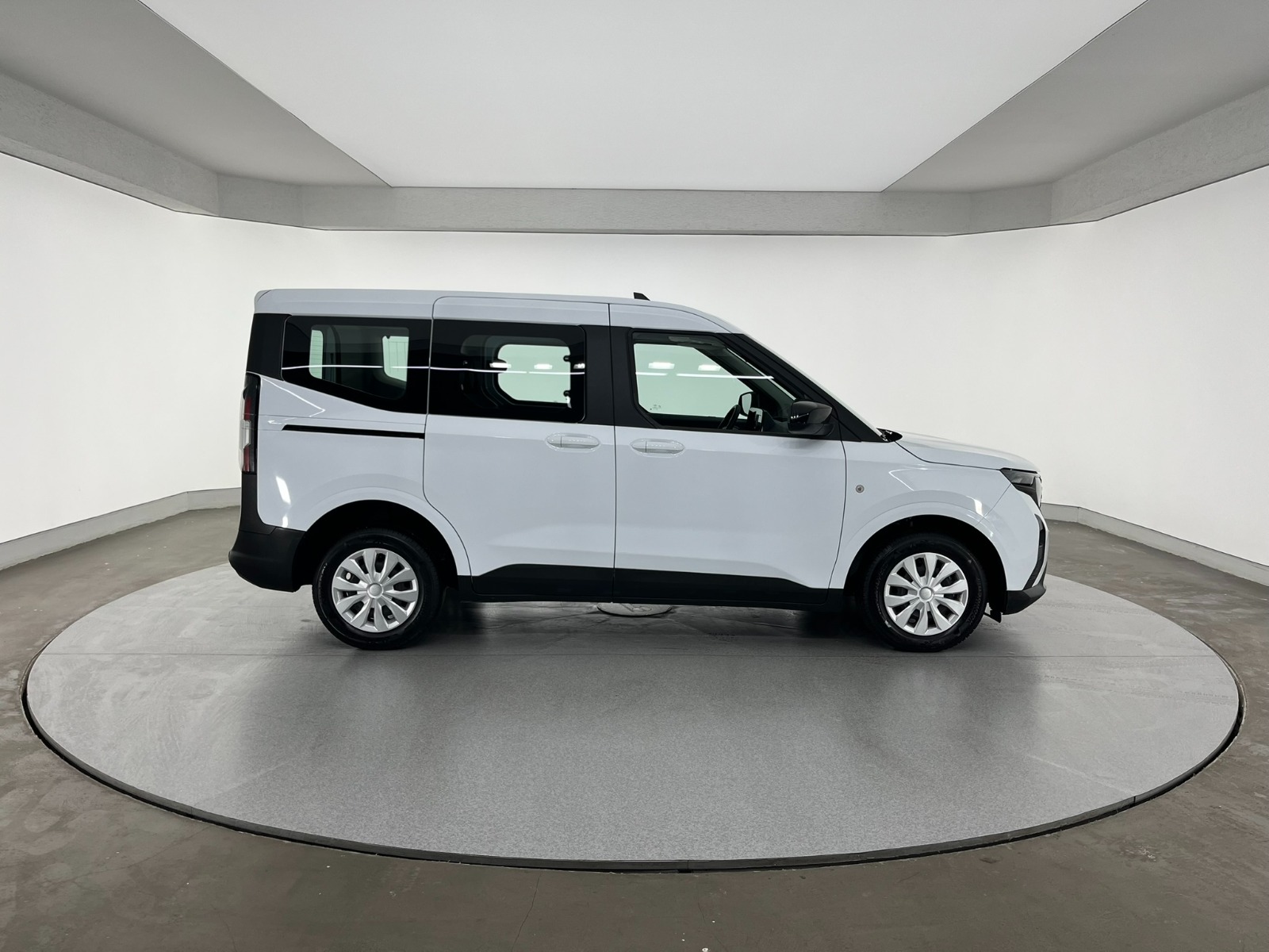 Ford Tourneo Courier Kombi 1.5 EcoBlue Deluxe - 2024 - Detay