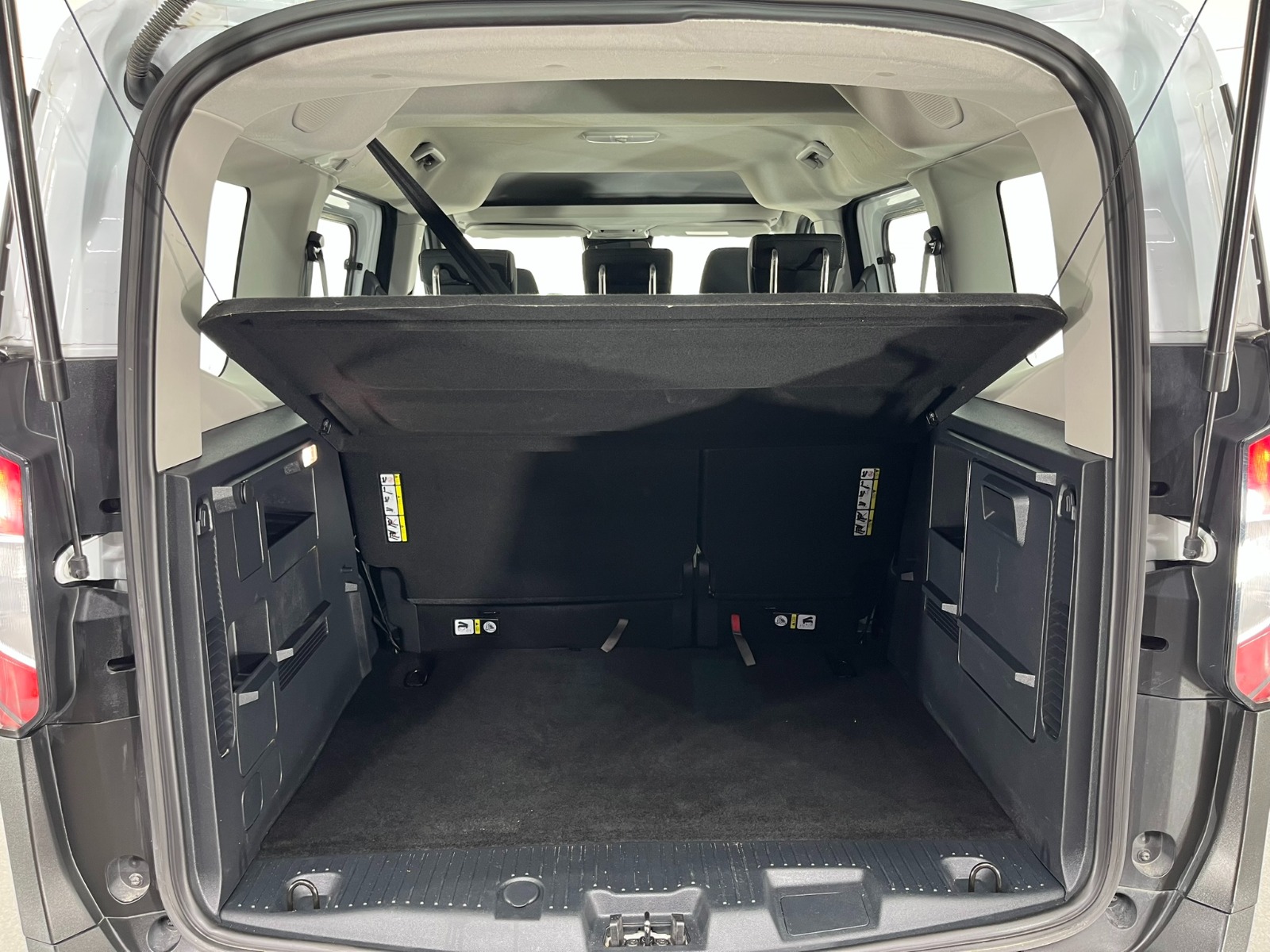 Ford Tourneo Courier Kombi 1.5 EcoBlue Deluxe - 2024 - Detay