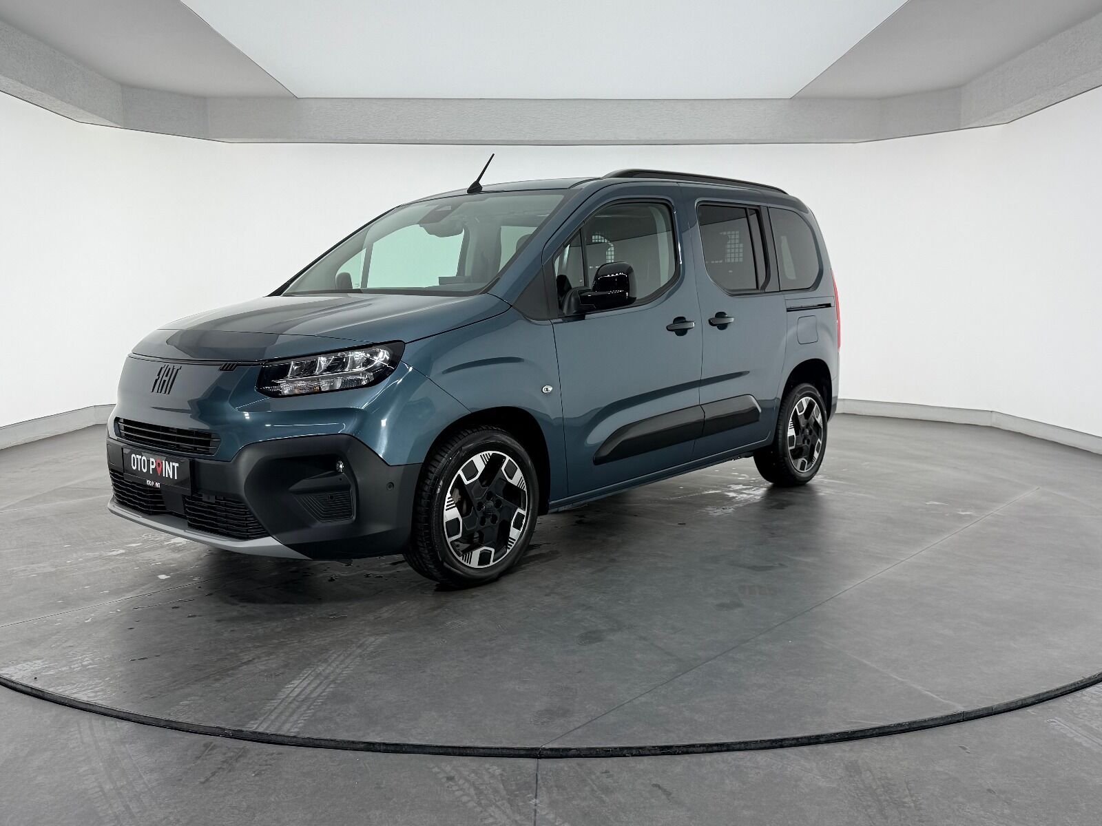 Fiat Doblo Combi 1.5 BlueHDİ Premio Plus - 2026 - Detay