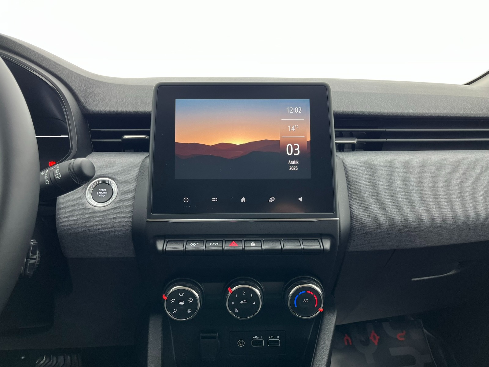 Renault Clio Hatchback 1.0 TCe Evolution X-Tronic - 2024 - Detay