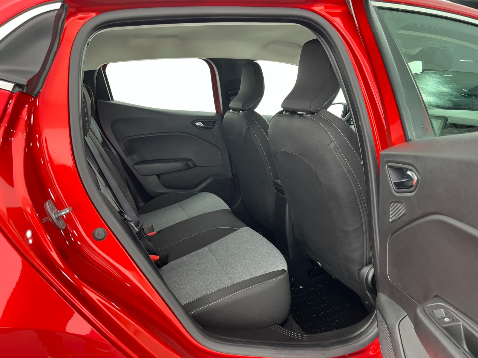 Renault Clio Hatchback 1.0 TCe Evolution X-Tronic - 2024 - Detay