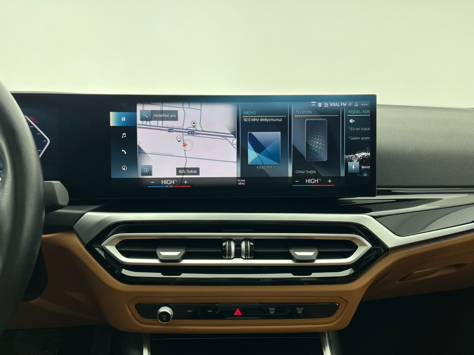 BMW 3 Serisi Sedan 320i Sport Line Otomatik - 2024 - Detay