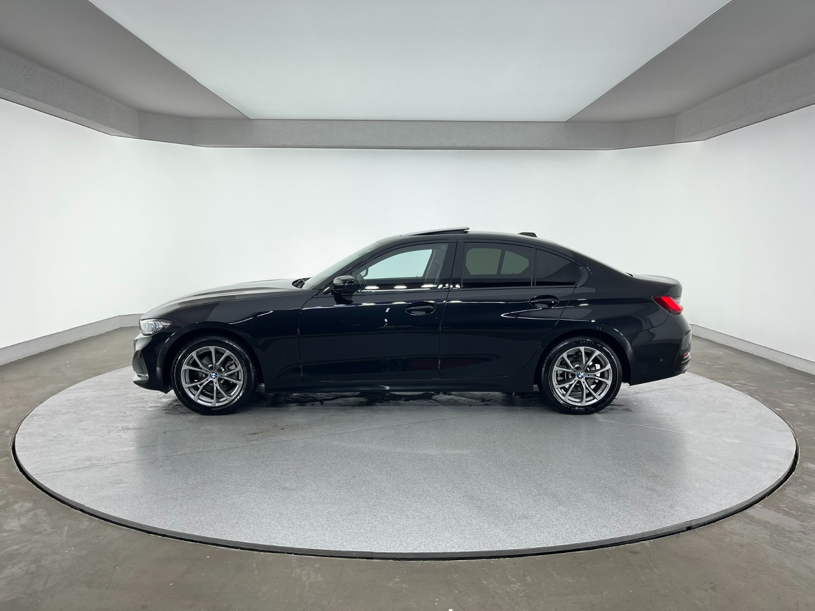 BMW 3 Serisi Sedan 320i Sport Line Otomatik - 2024 - Detay
