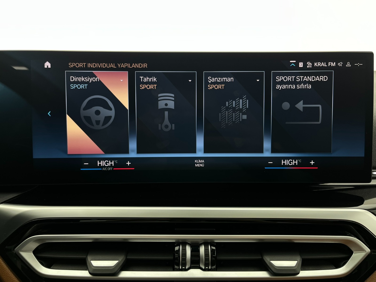 BMW 3 Serisi Sedan 320i Sport Line Otomatik - 2024 - Detay