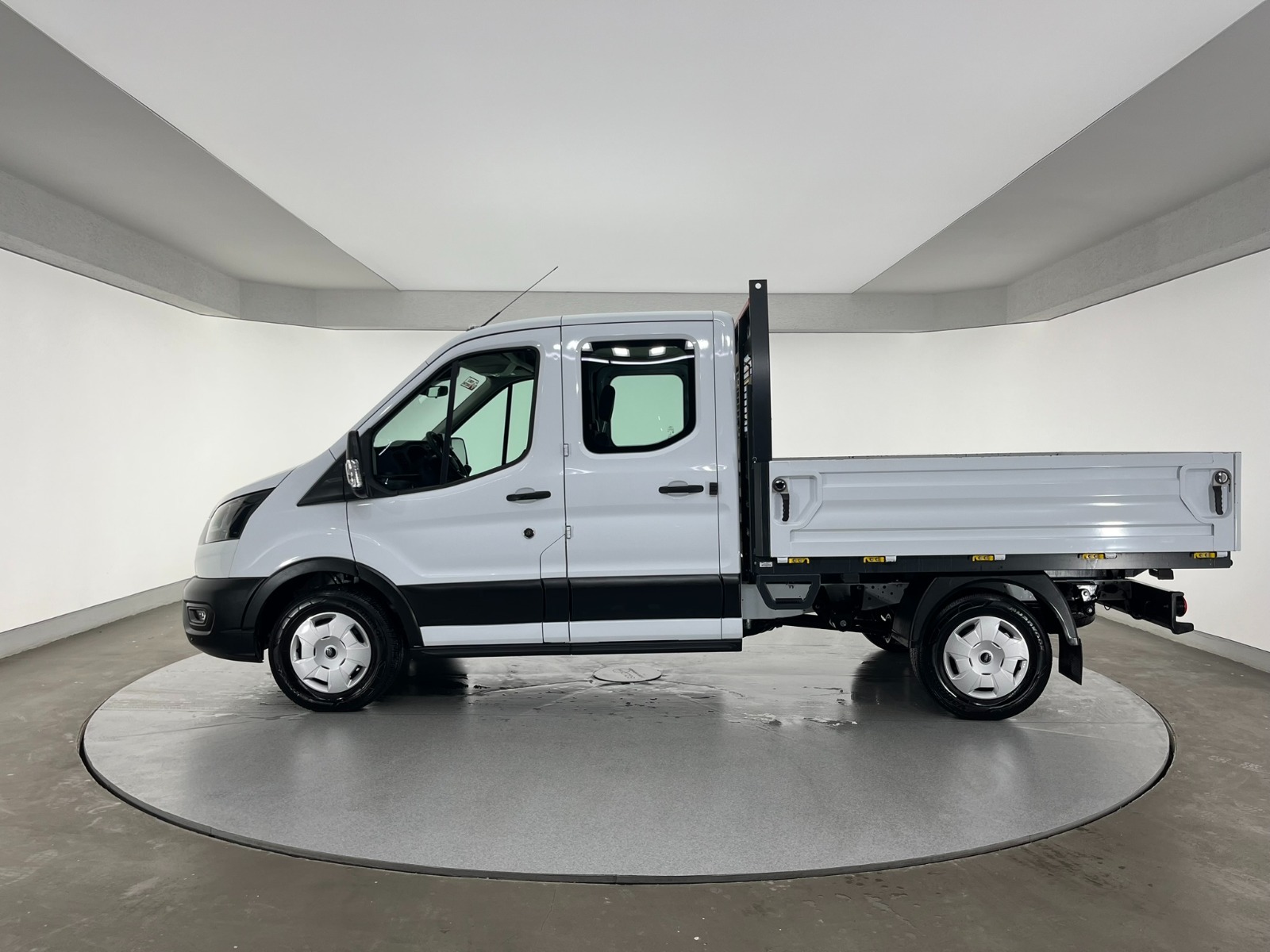 Ford Transit 350 M Çift Kabin - 2024 - Detay