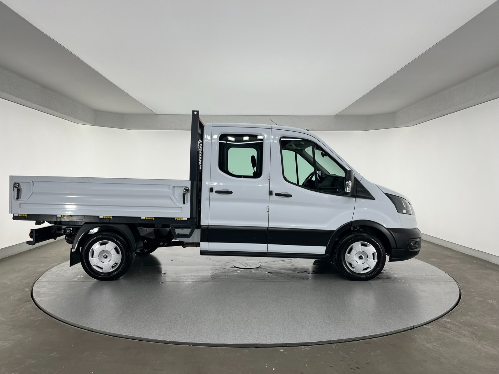 Ford Transit 350 M Çift Kabin - 2024 - Detay