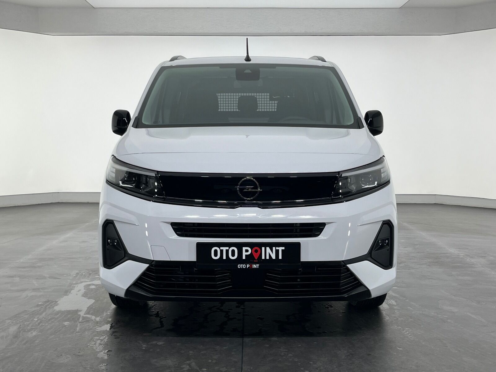 Opel Combo 1.5 D Essential - 2025