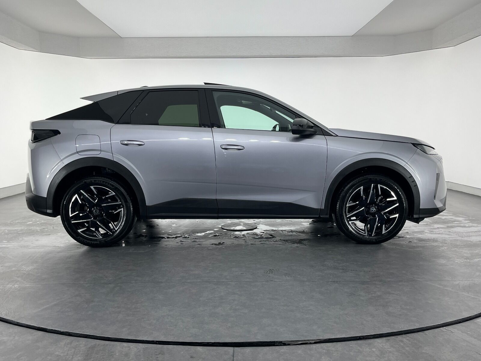 Peugeot 3008 Crossover 1.2 Hybrid Allure eDCS6 - 2025 - Detay
