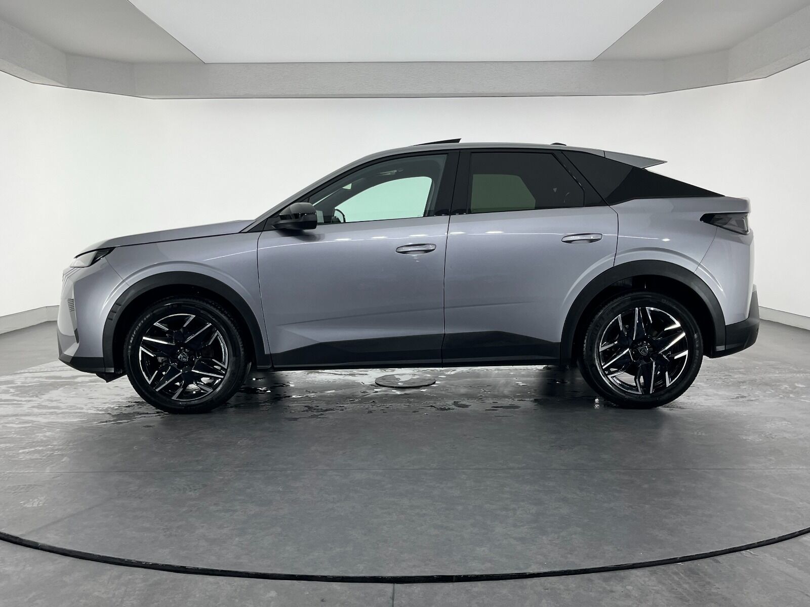 Peugeot 3008 Crossover 1.2 Hybrid Allure eDCS6 - 2025 - Detay