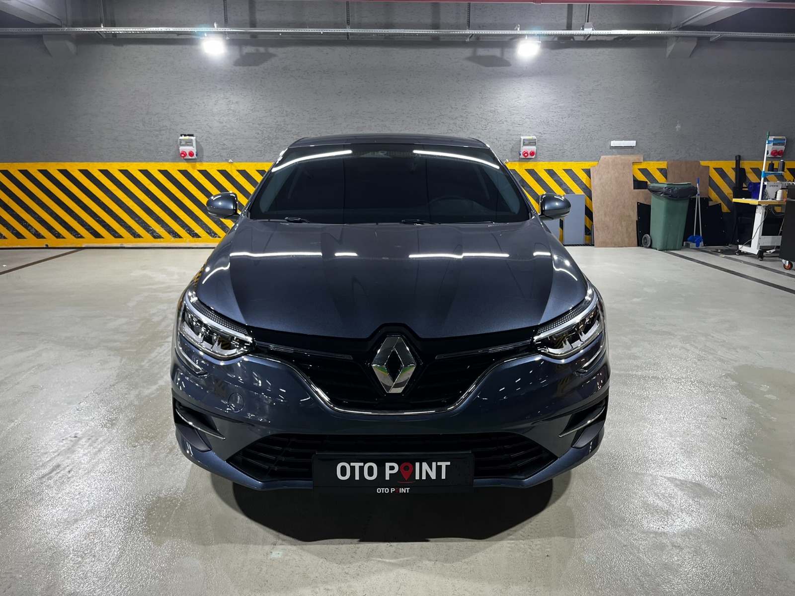 Renault Megane Sedan 1.3 TCe Touch EDC - 2024