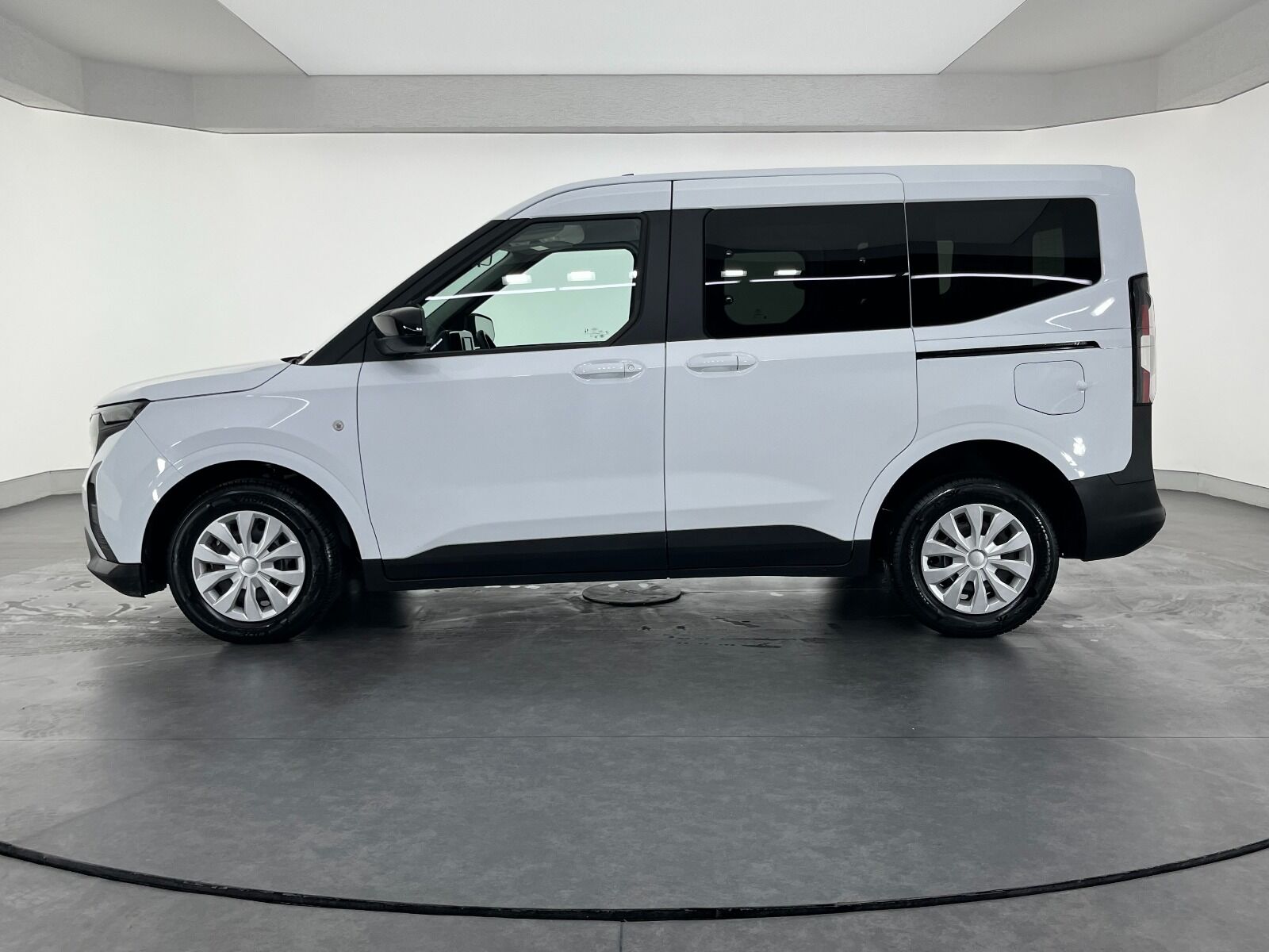 Ford Tourneo Courier Kombi 1.5 EcoBlue Deluxe - 2025 - Detay