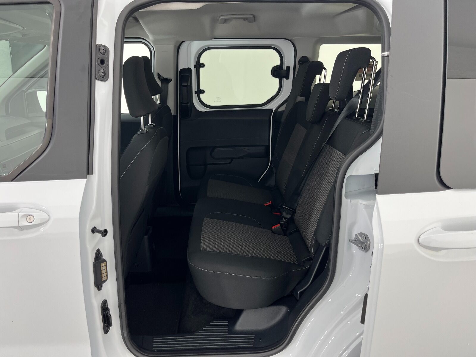 Ford Tourneo Courier Kombi 1.5 EcoBlue Deluxe - 2025 - Detay