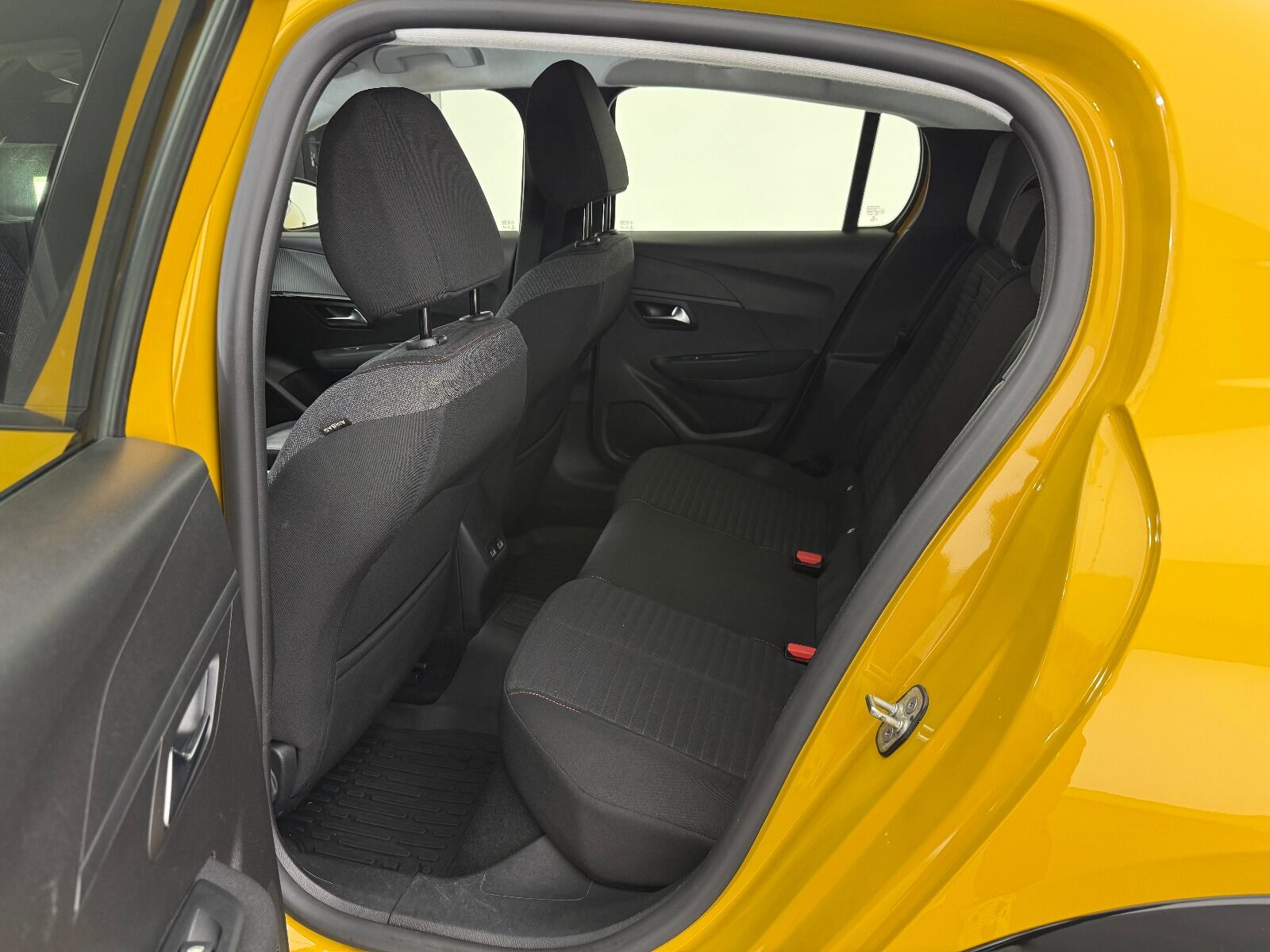 Peugeot 208 1.2 Puretech Active Prime EAT8 - 2022 - Detay