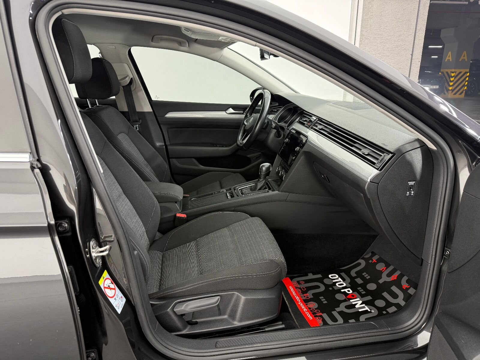 Volkswagen Passat 2.0 TDI BMT Business DSG - 2020 - Detay