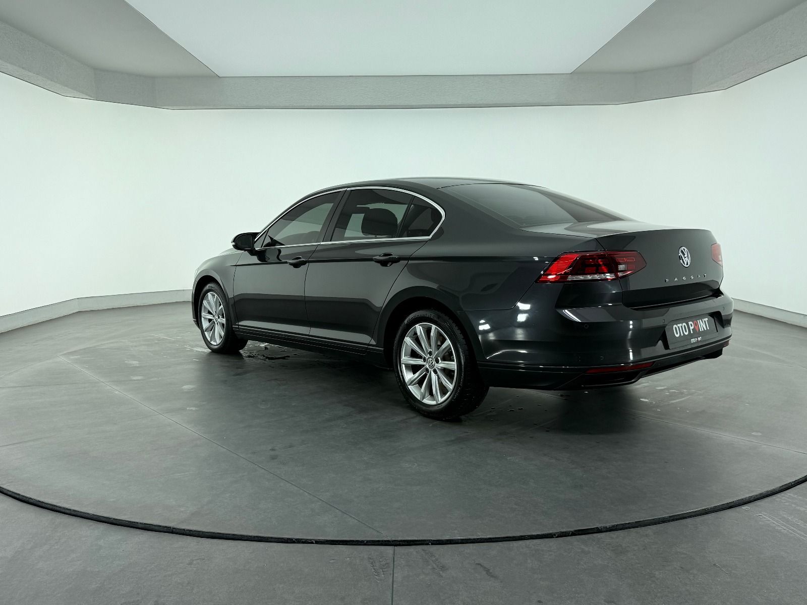 Volkswagen Passat 2.0 TDI BMT Business DSG - 2020 - Detay