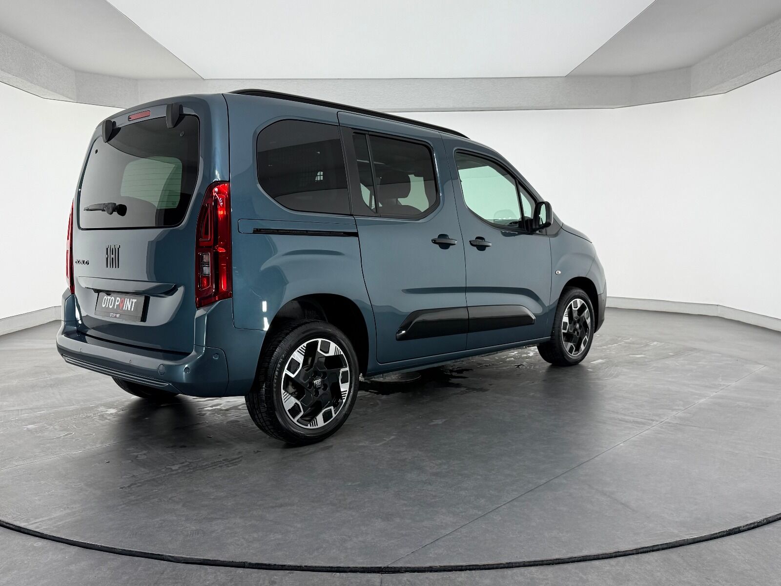 Fiat Doblo Combi 1.5 BlueHDİ Premio Plus - 2025 - Detay