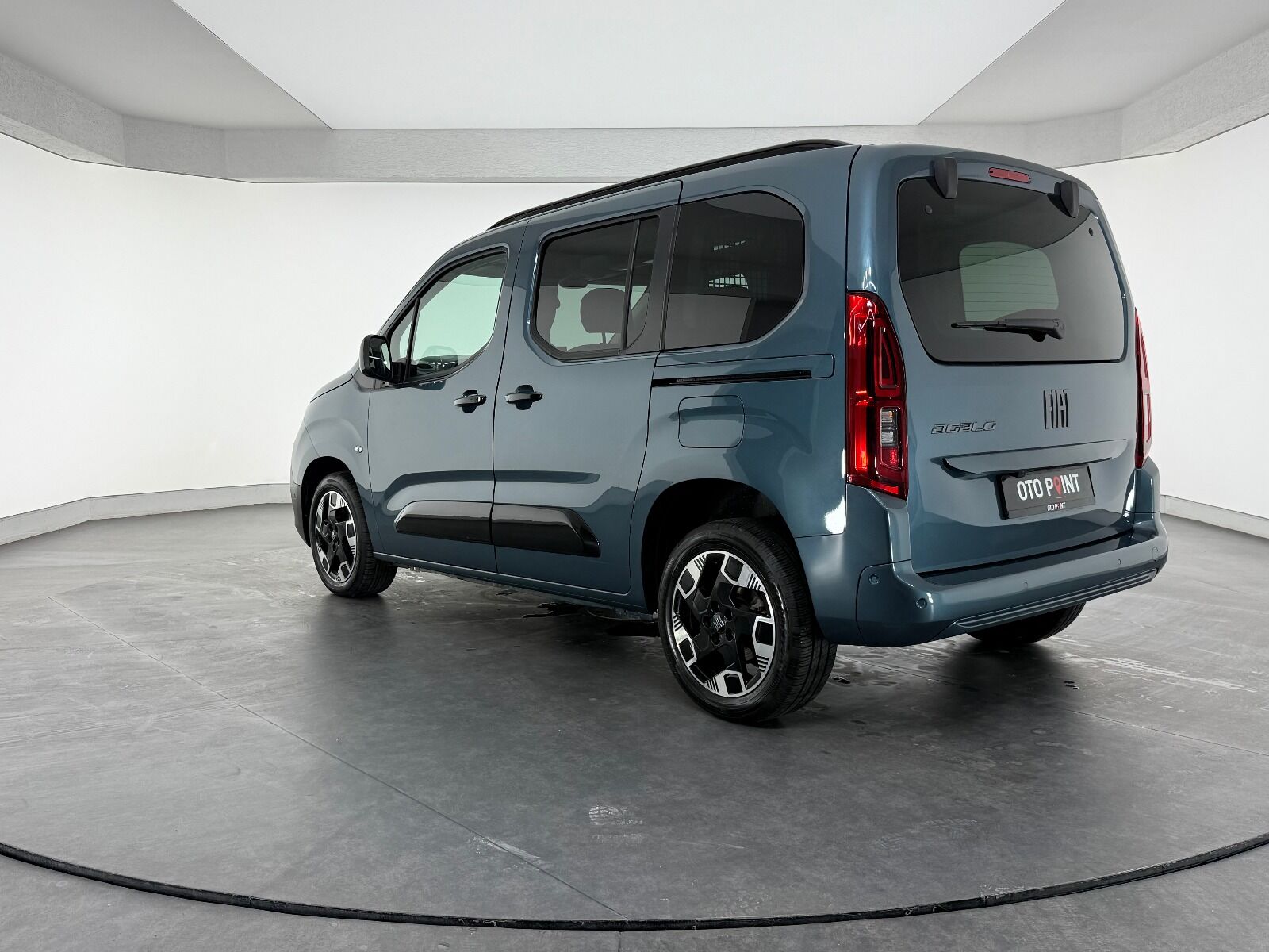 Fiat Doblo Combi 1.5 BlueHDİ Premio Plus - 2025 - Detay