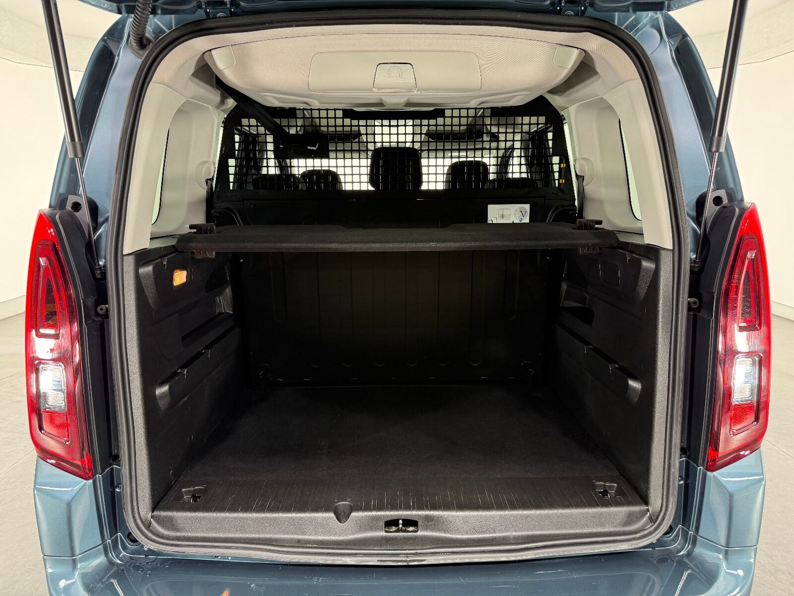 Fiat Doblo Combi 1.5 BlueHDİ Premio Plus - 2025 - Detay