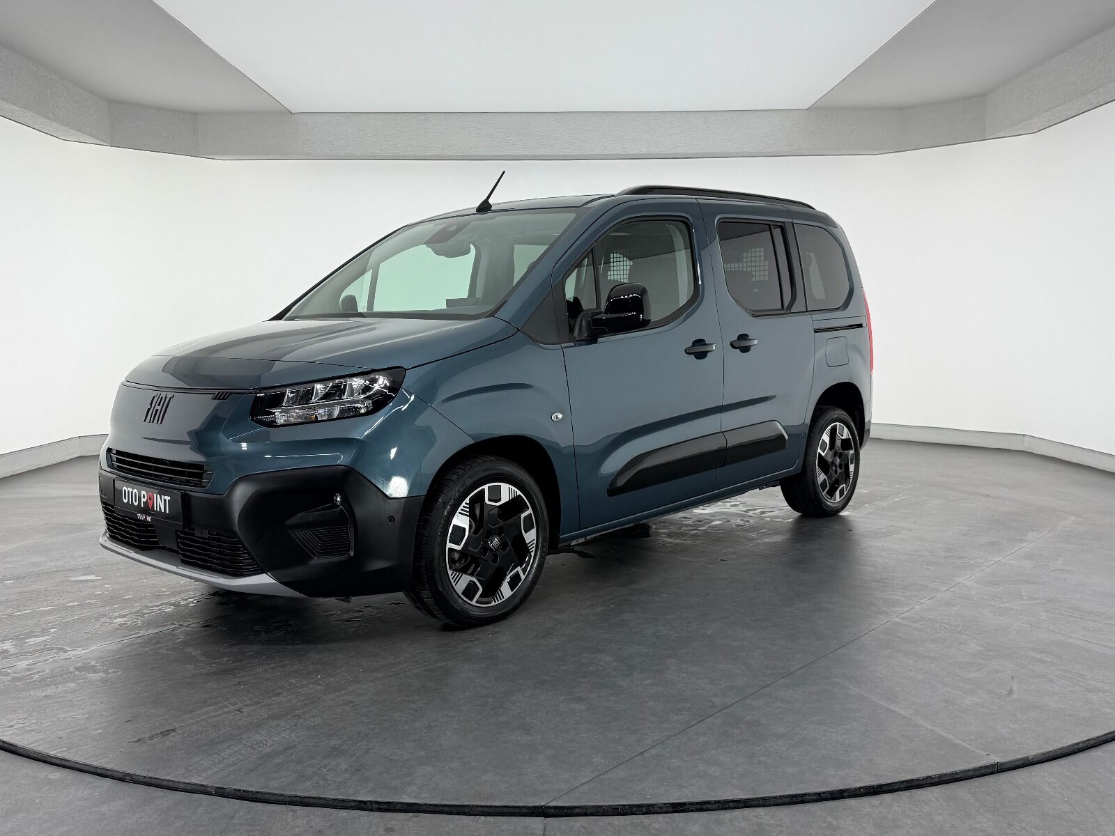 Fiat Doblo Combi 1.5 BlueHDİ Premio Plus - 2025 - Detay