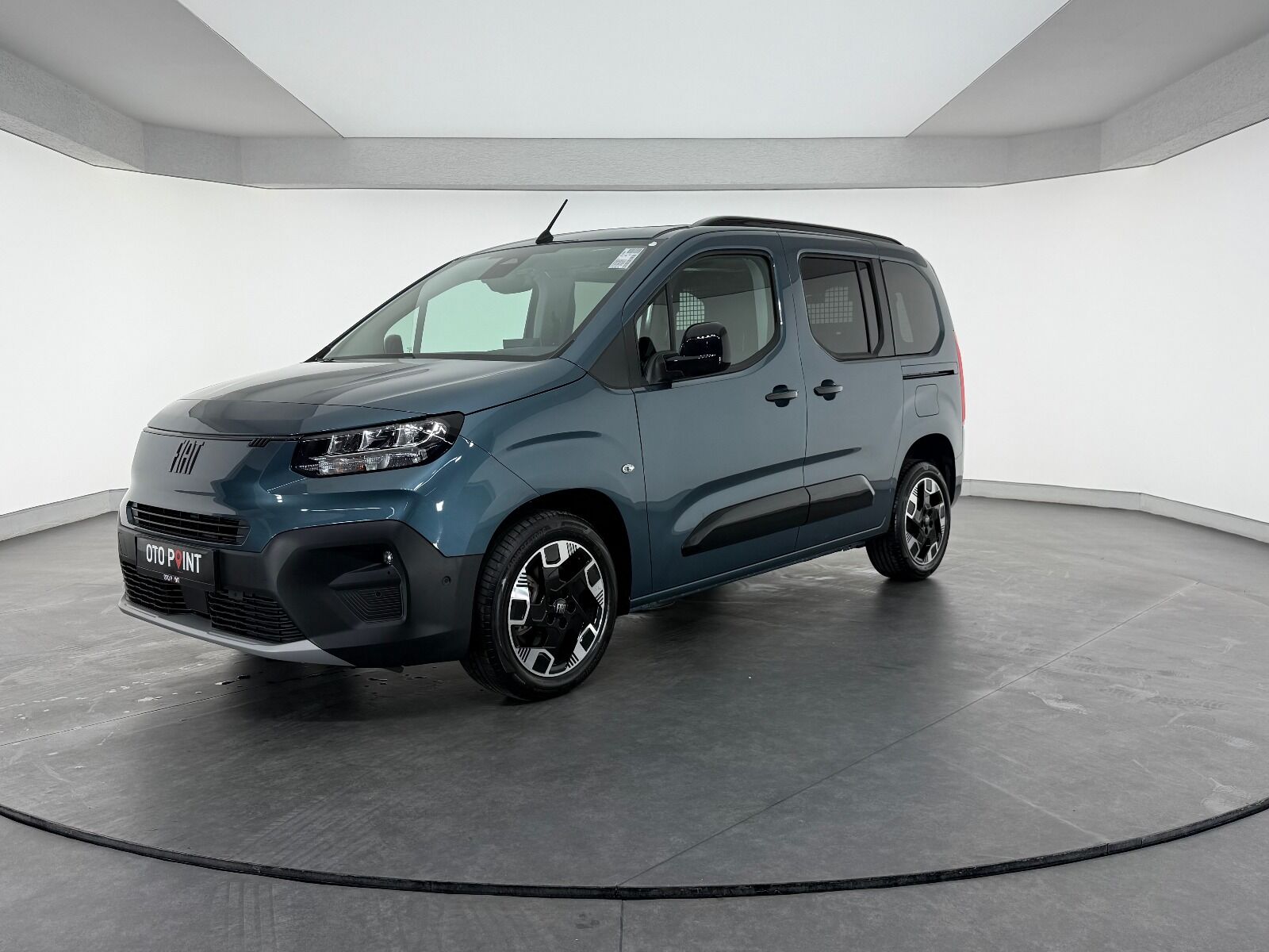 Fiat Doblo Combi 1.5 BlueHDİ Premio Plus - 2025 - Detay