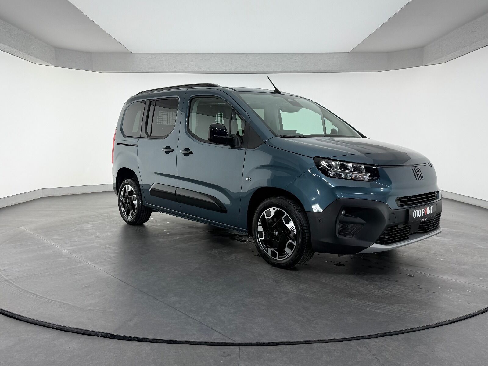 Fiat Doblo Combi 1.5 BlueHDİ Premio Plus - 2025 - Detay