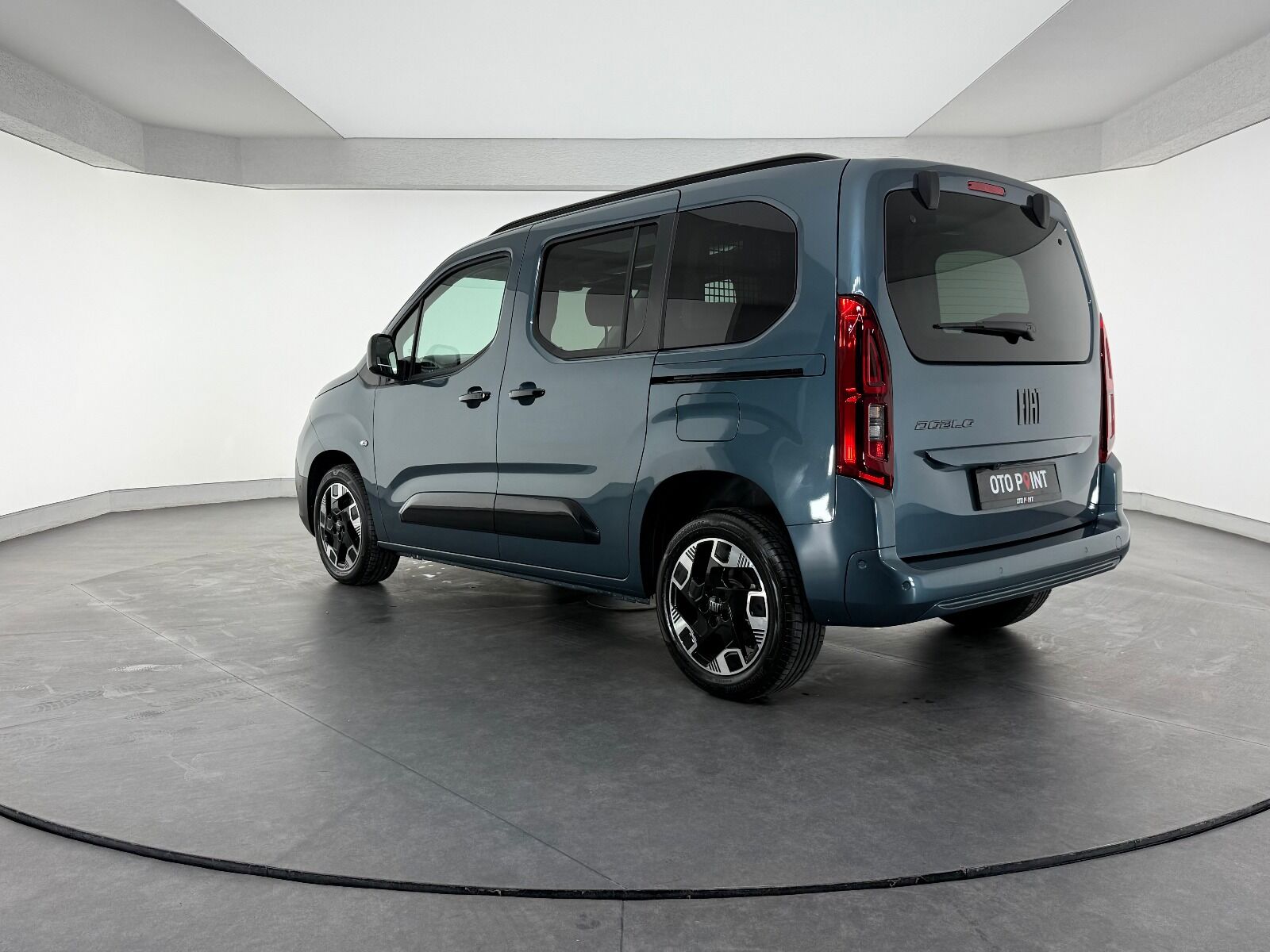 Fiat Doblo Combi 1.5 BlueHDİ Premio Plus - 2025 - Detay