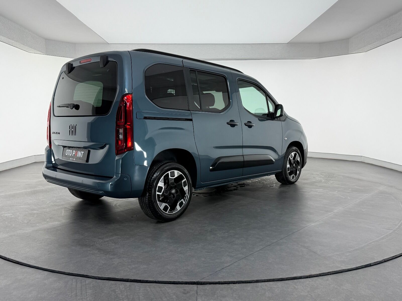 Fiat Doblo Combi 1.5 BlueHDİ Premio Plus - 2025 - Detay