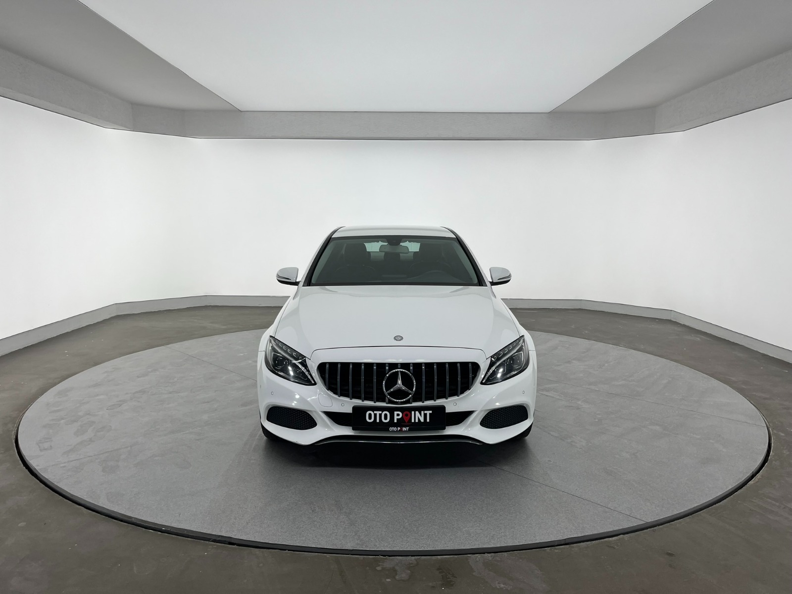 Mercedes-Benz C Sedan 200 d BlueTEC Avantgarde 7G-Tronic - 2015