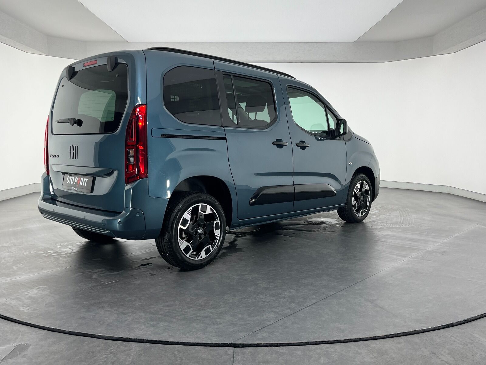 Fiat Doblo Combi 1.5 BlueHDİ Premio Plus - 2025 - Detay