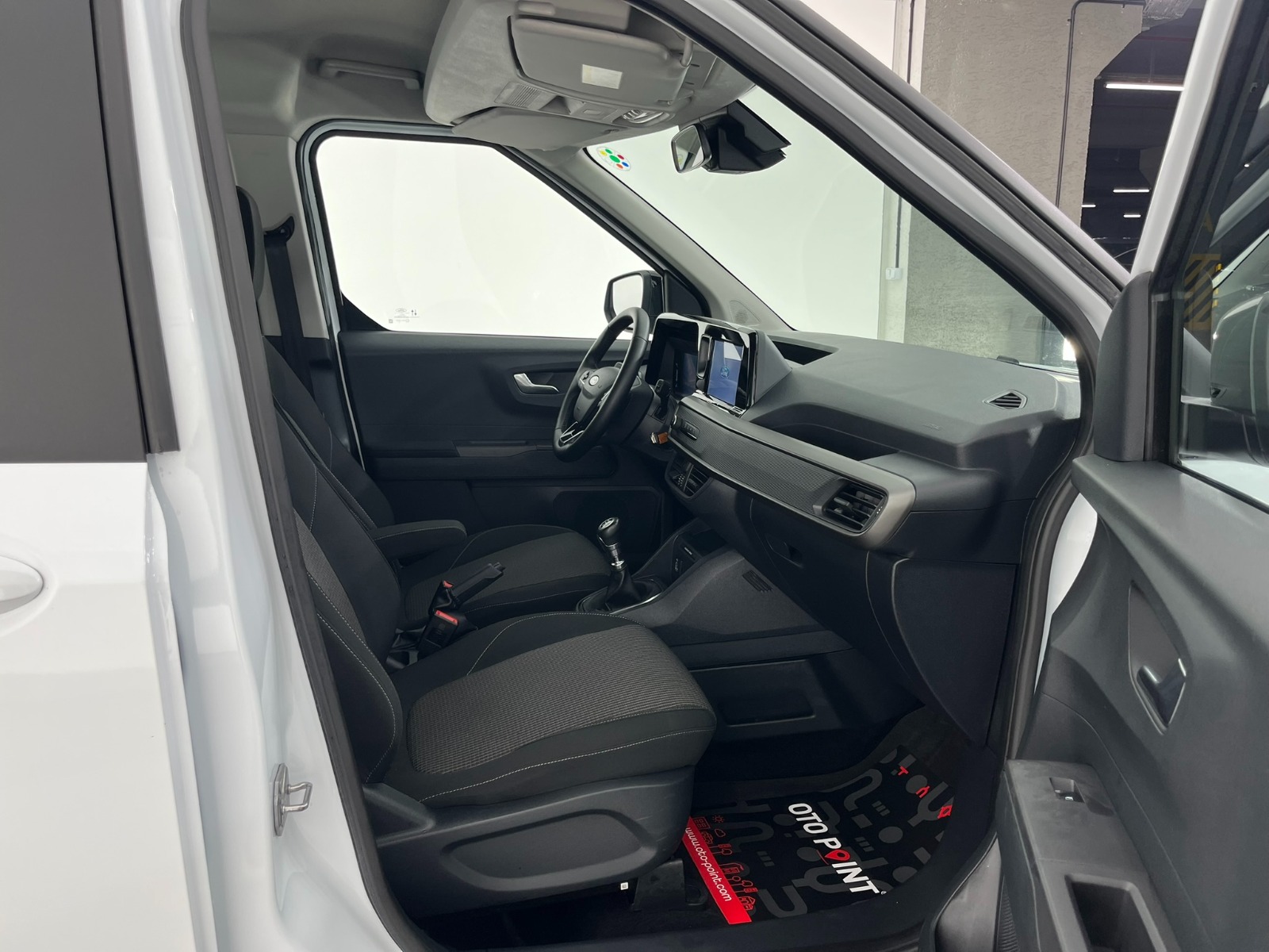 Ford Tourneo Courier Kombi 1.5 EcoBlue Deluxe - 2024 - Detay