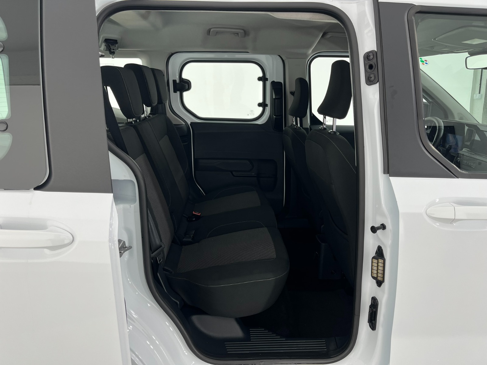 Ford Tourneo Courier Kombi 1.5 EcoBlue Deluxe - 2024 - Detay