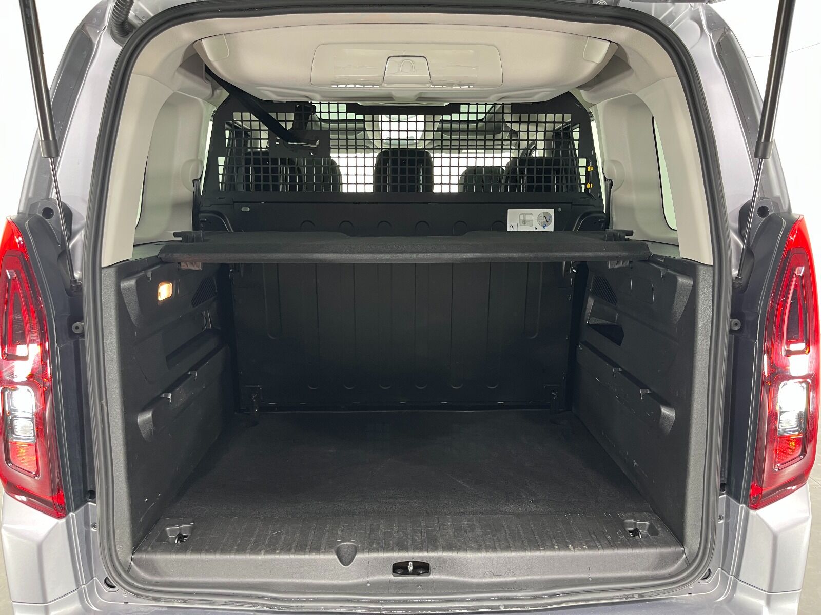 Fiat Doblo Combi 1.5 BlueHDI Premio Plus Otomatik - 2025 - Detay