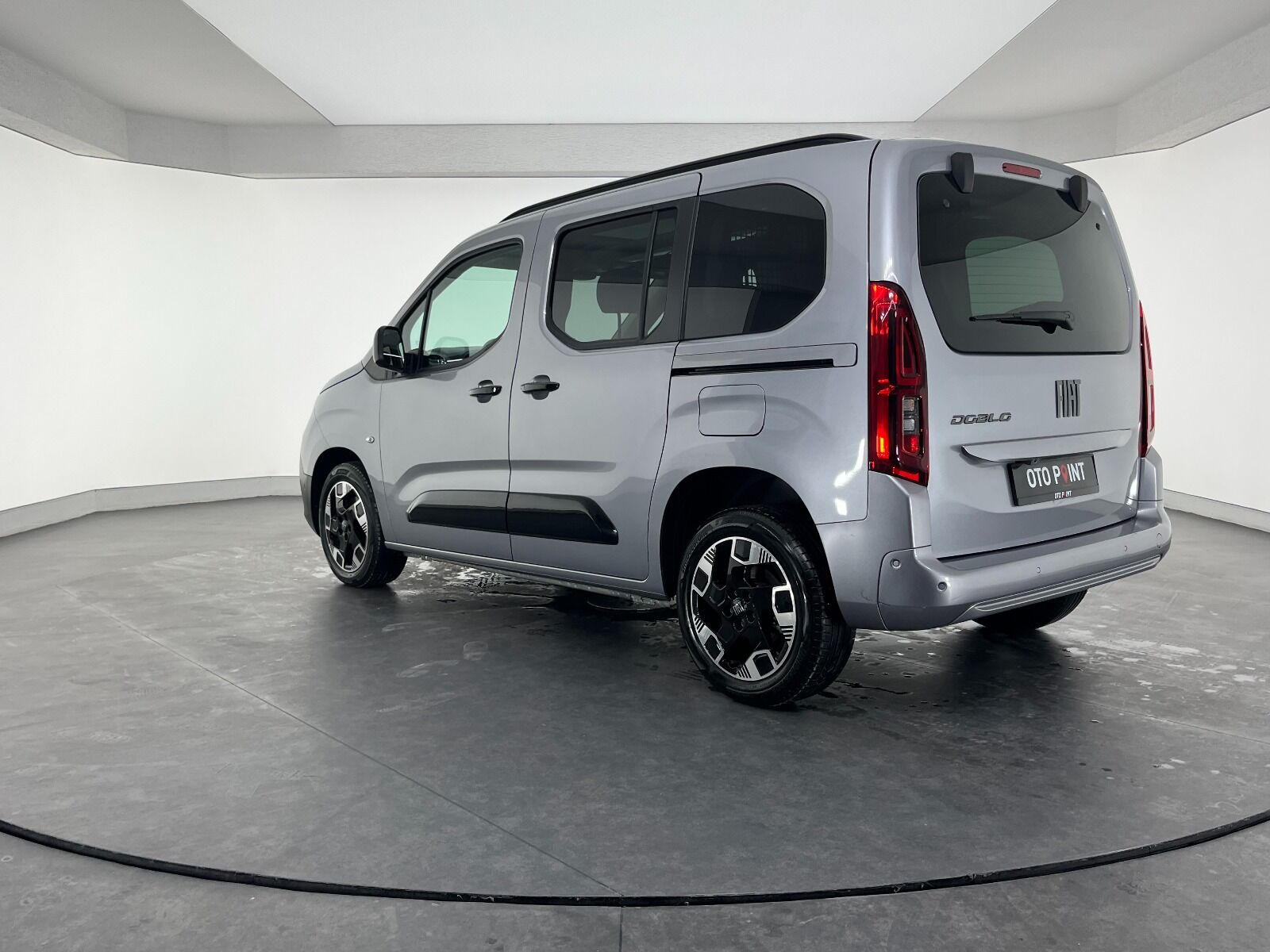 Fiat Doblo Combi 1.5 BlueHDI Premio Plus Otomatik - 2025 - Detay