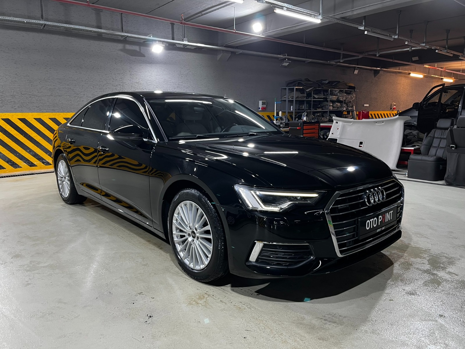 Audi A6 Sedan 40 TDI Quattro MHEV Design S-Tronic - 2023