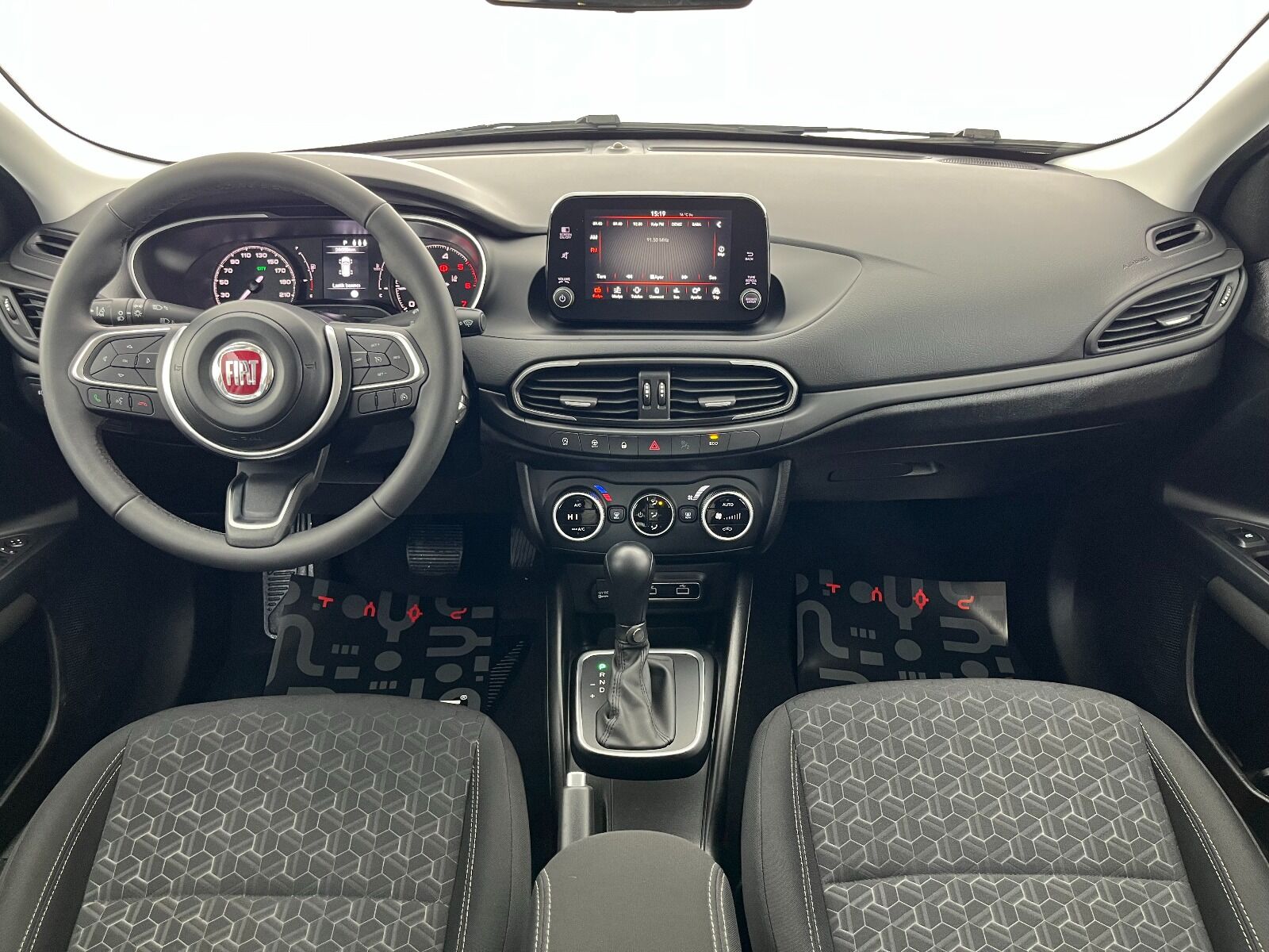 Fiat Egea Cross 1.6 MultiJet Urban GSR Traction+ DCT - 2024 - Detay