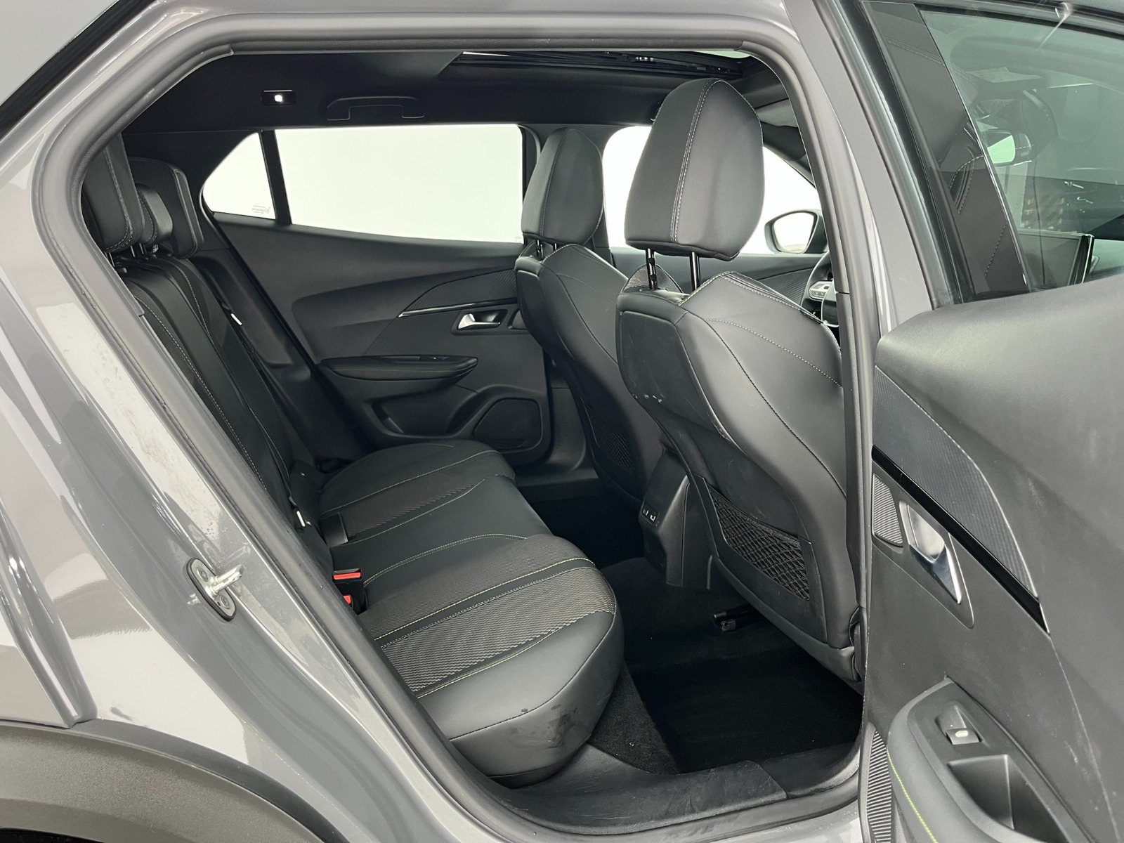 Peugeot 2008 Crossover 1.2 PureTech GT EAT8 - 2024 - Detay