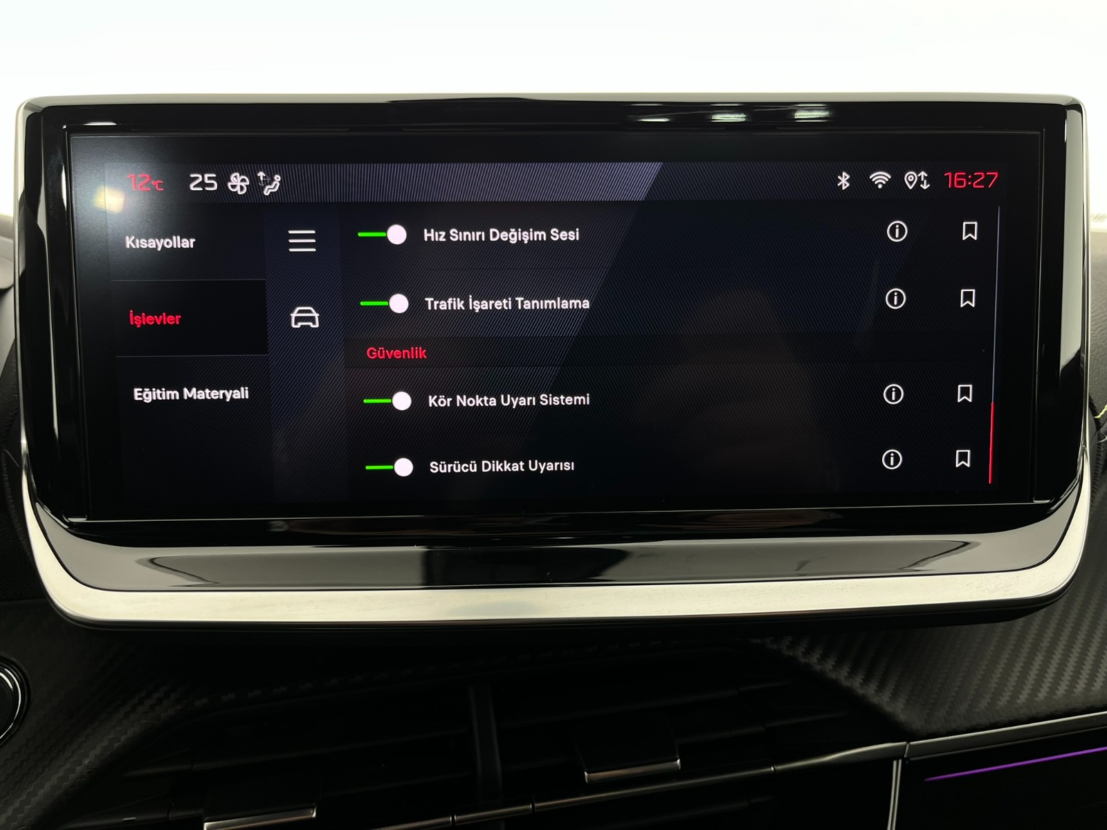 Peugeot 2008 Crossover 1.2 PureTech GT EAT8 - 2024 - Detay