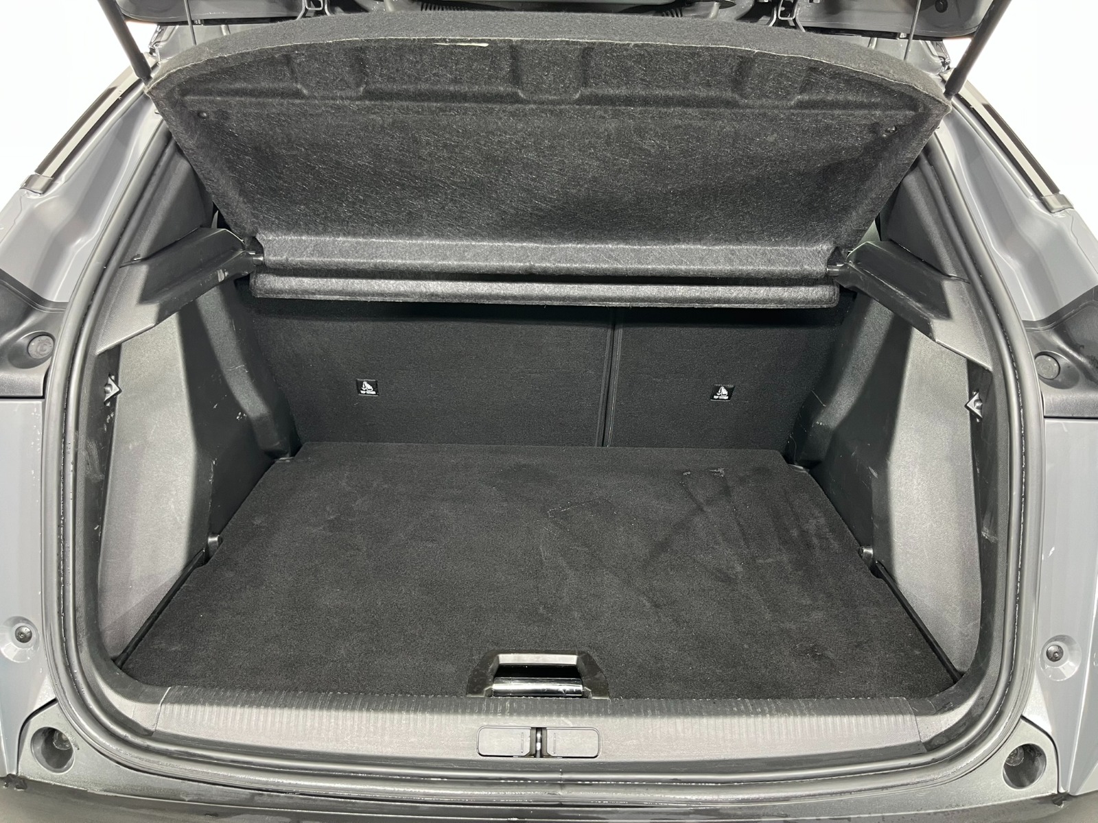 Peugeot 2008 Crossover 1.2 PureTech GT EAT8 - 2024 - Detay