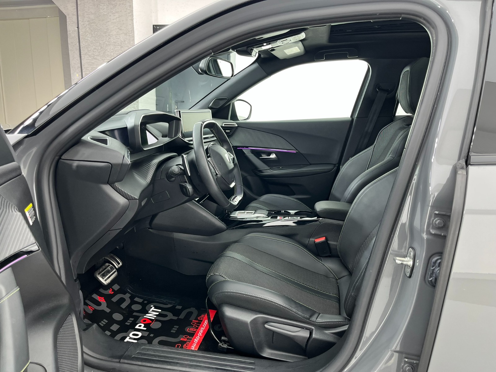 Peugeot 2008 Crossover 1.2 PureTech GT EAT8 - 2024 - Detay