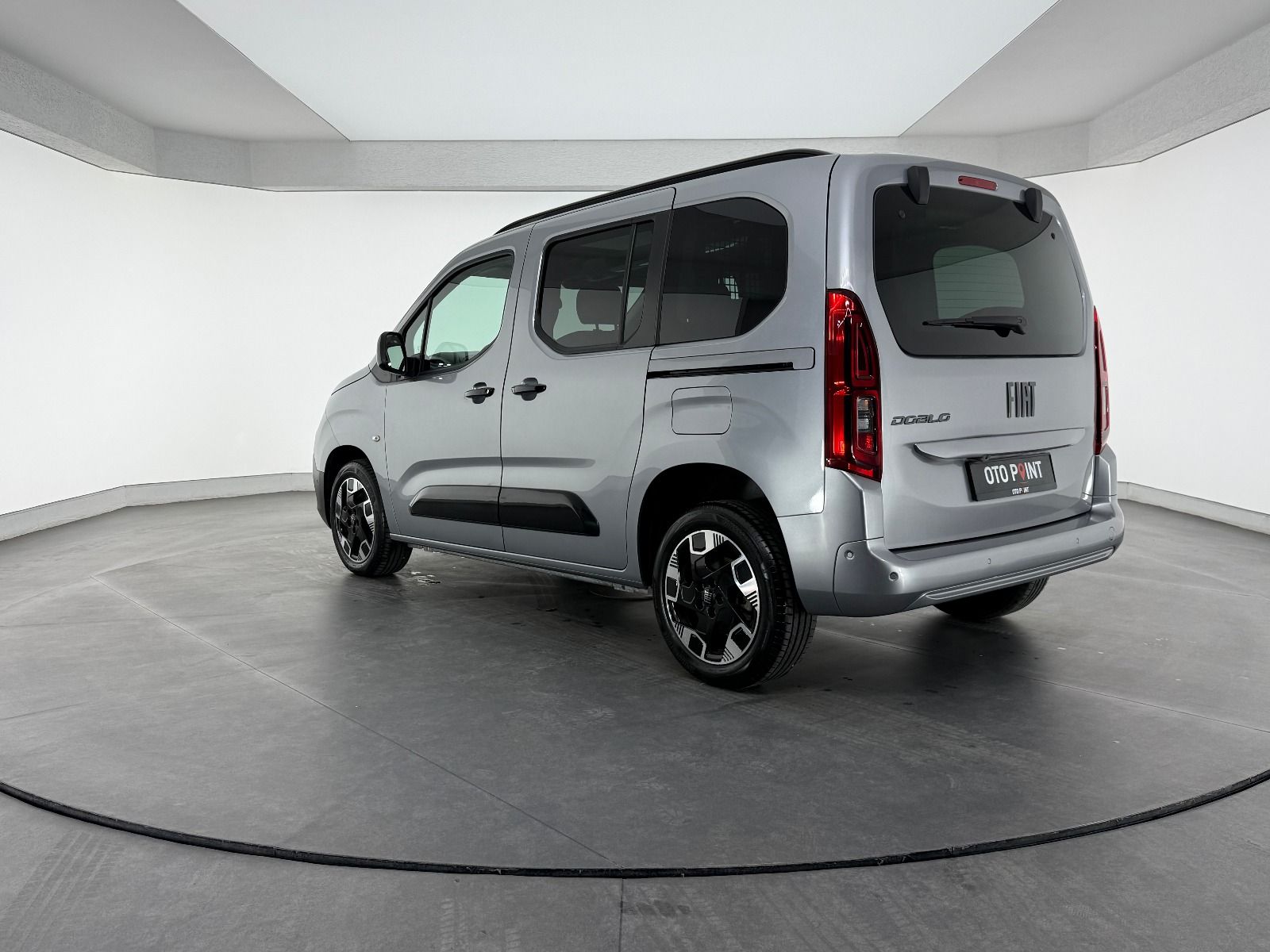Fiat Doblo Combi 1.5 BlueHDİ Premio Plus - 2025 - Detay