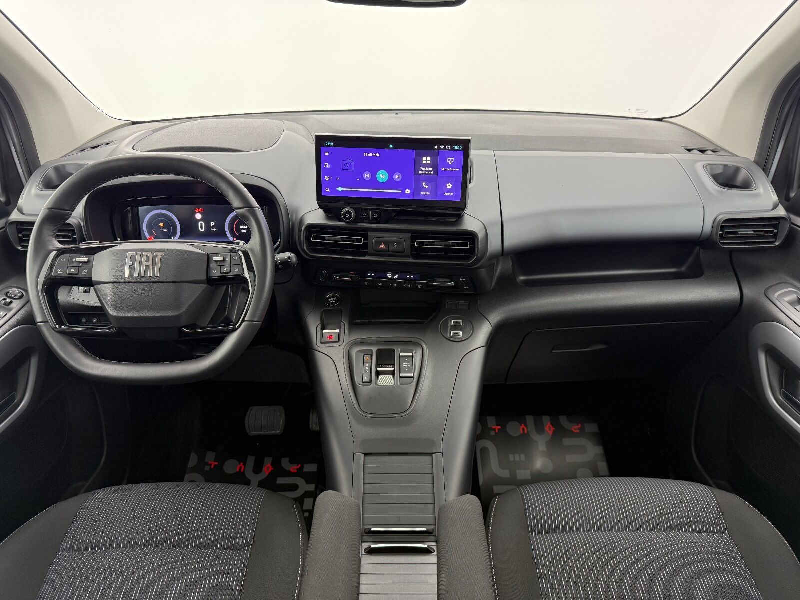 Fiat Doblo Combi 1.5 BlueHDİ Premio Plus - 2025 - Detay