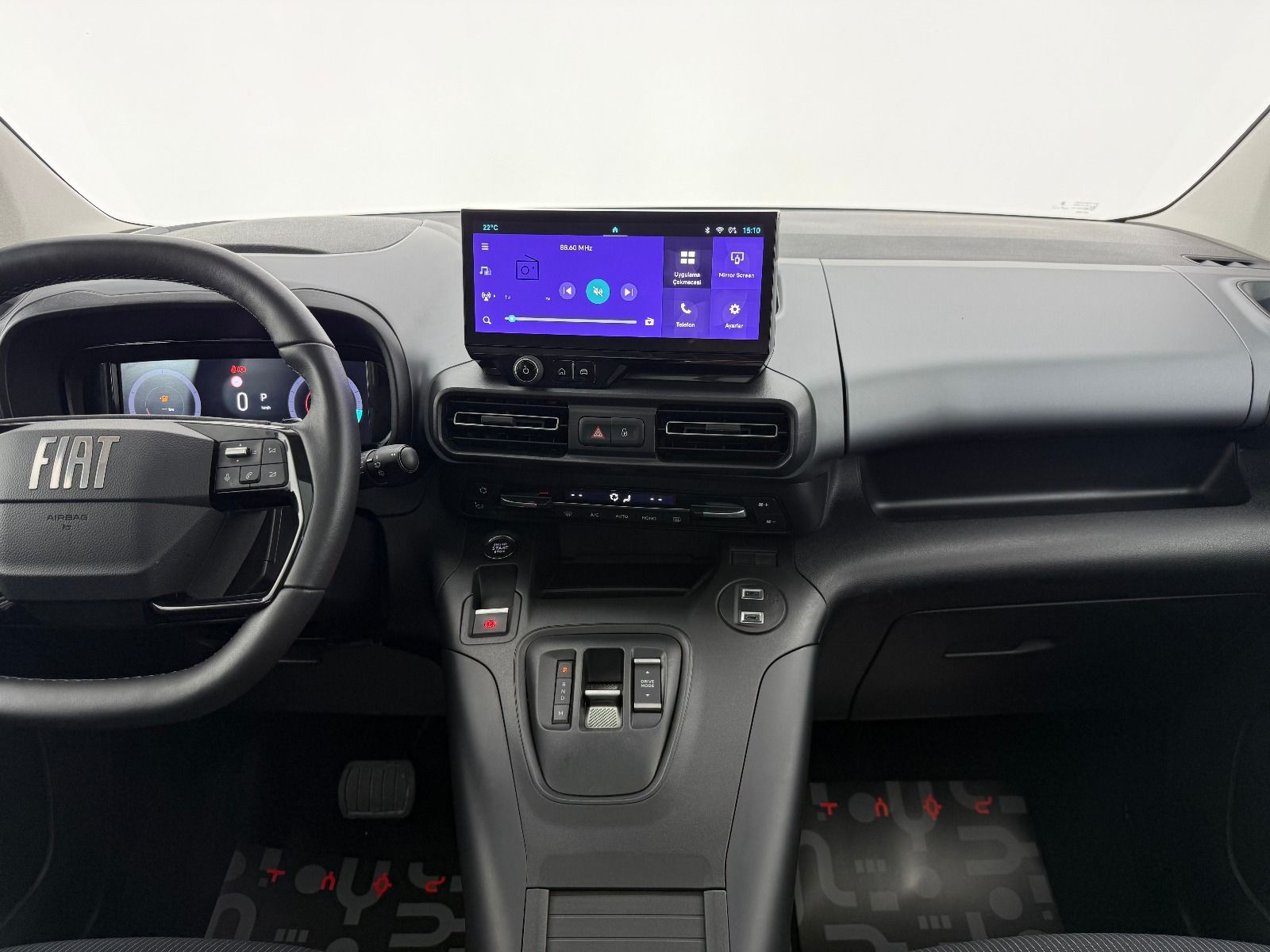 Fiat Doblo Combi 1.5 BlueHDİ Premio Plus - 2025 - Detay