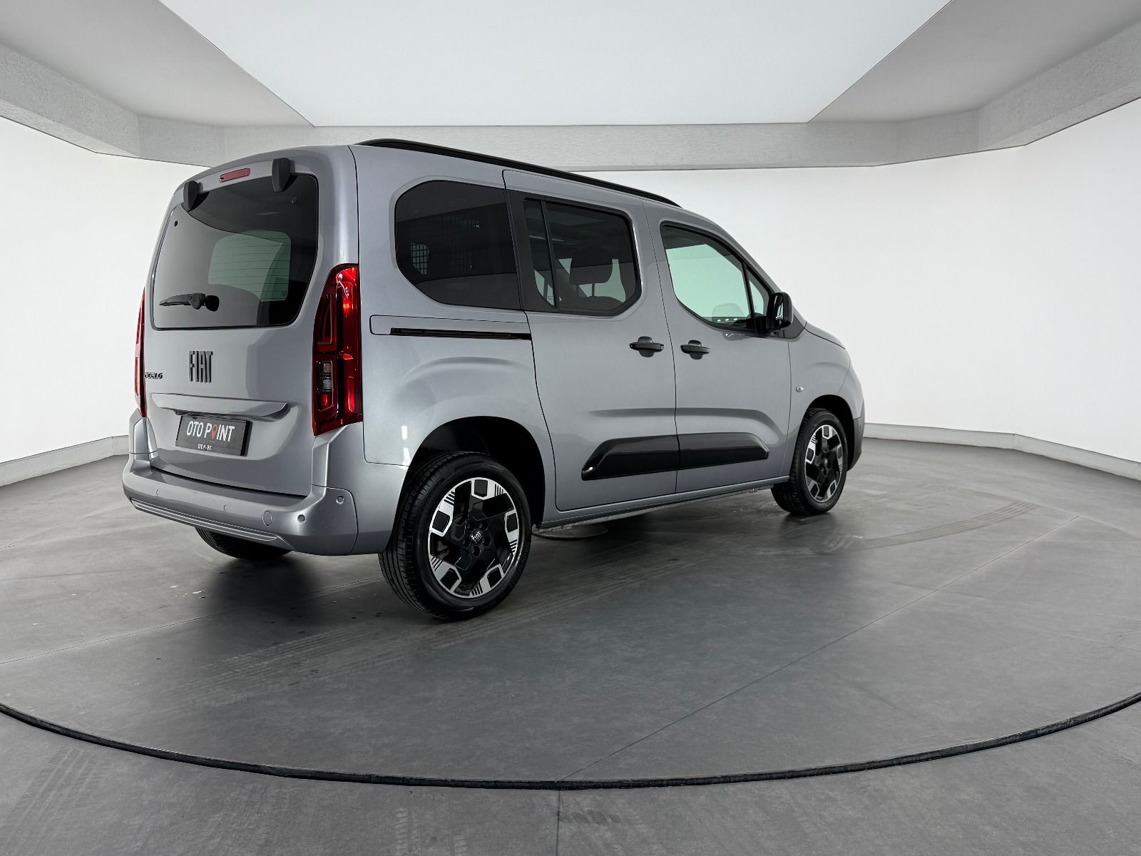 Fiat Doblo Combi 1.5 BlueHDİ Premio Plus - 2025 - Detay