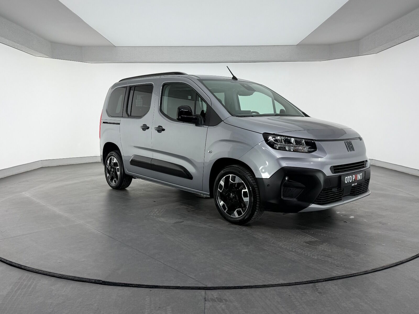 Fiat Doblo Combi 1.5 BlueHDİ Premio Plus - 2025 - Detay