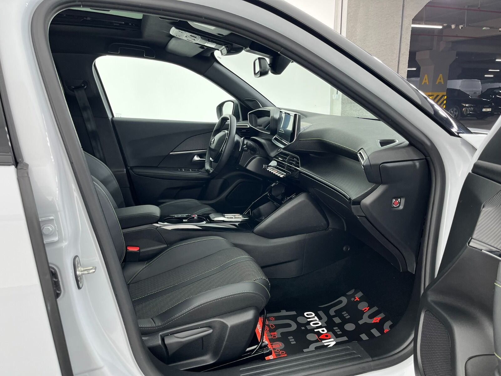 Peugeot 2008 1.2 PureTech GT EAT8 - 2025 - Detay