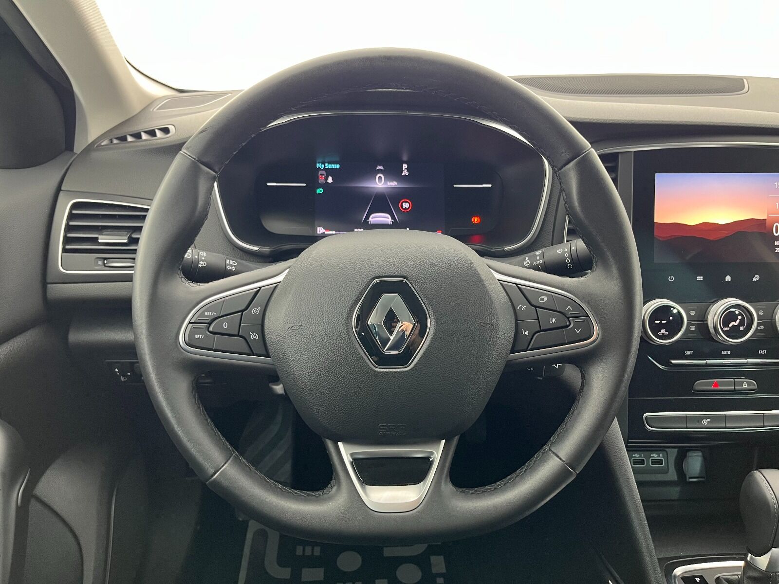 Renault Megane Sedan 1.5 Blue DCI Icon EDC - 2024 - Detay